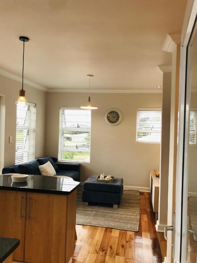 19 Malachite Mews Apartment