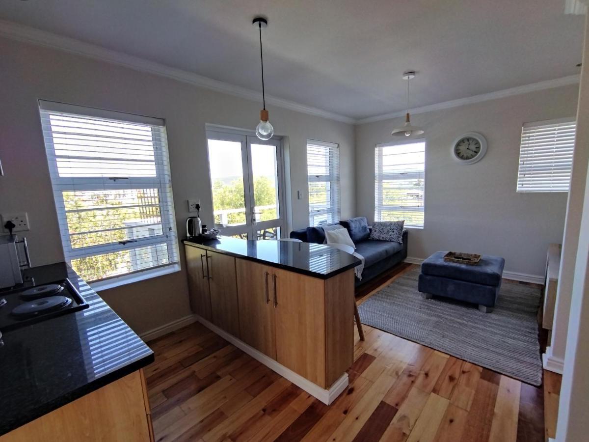 19 Malachite Mews * Knysna